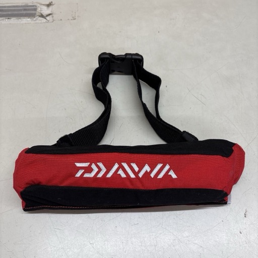 DAIWA ダイワ コンパクトライフジャケット ウエストタイプ自動 DF-2220